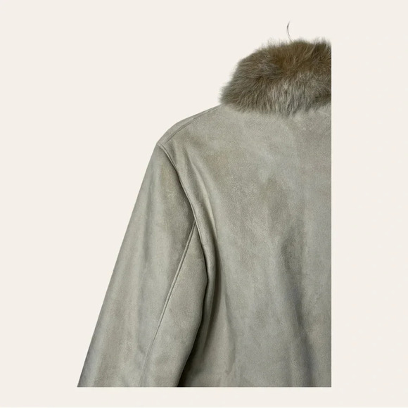 Moda INTERNATIONAL FAUX FUR AND FAUX SUEDE LONG COAT SIZE MEDIUM BEIGE BUTTONS - Picture 8 of 11